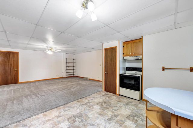 17802 CTH R, Denmark, WI 54208