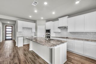 81 Yosemite Trail, Valley View, TX 76272