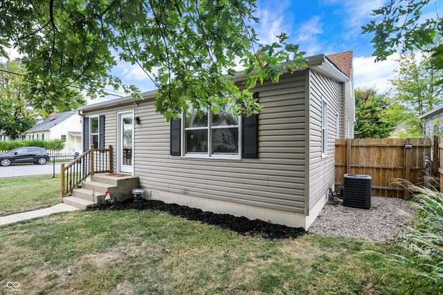 301 N 17th Avenue, Beech Grove, IN 46107