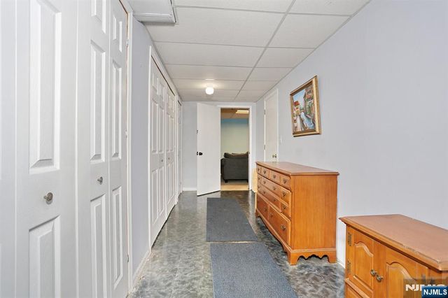 3 Brookside Heights 3i, Wanaque, NJ 07465