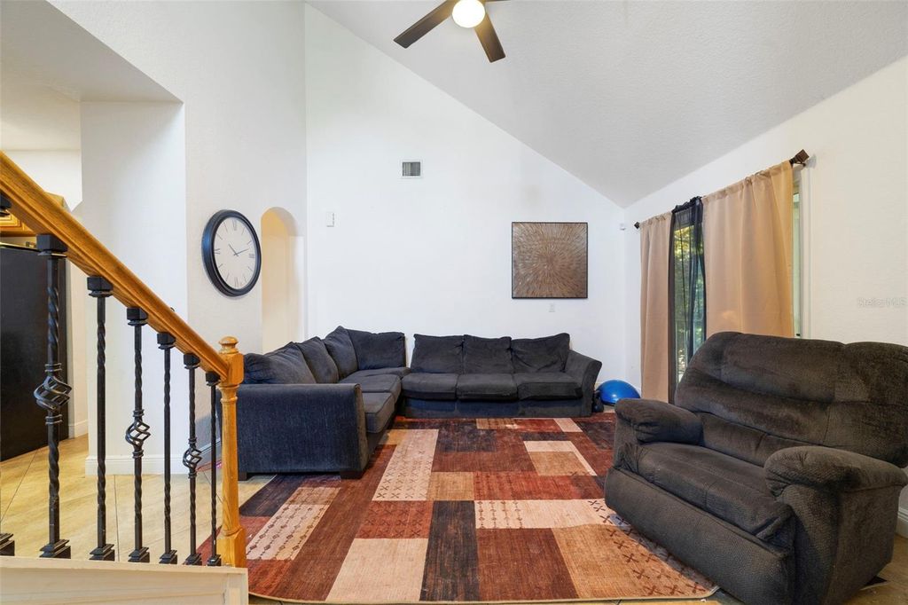Image 8 of property listing at 3721 S LAKE ORLANDO PARKWAY 6, Orlando, FL 32808