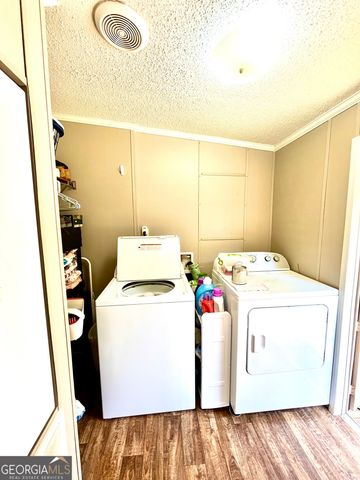 1090 River Woods Drive, Madison, GA 30650