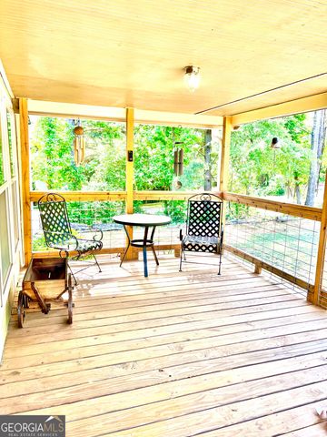 1090 River Woods Drive, Madison, GA 30650