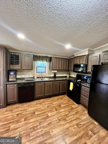 1090 River Woods Drive, Madison, GA 30650