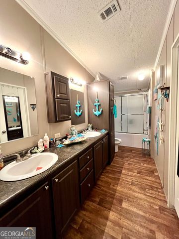 1090 River Woods Drive, Madison, GA 30650