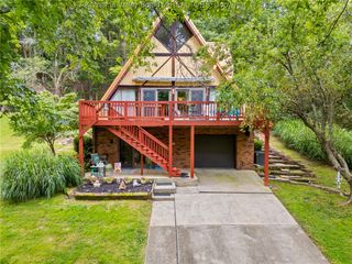 211 Lake Drive, Scott Depot, WV 25560