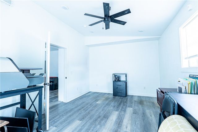 700 W Oak Street, Rogers, AR 72756
