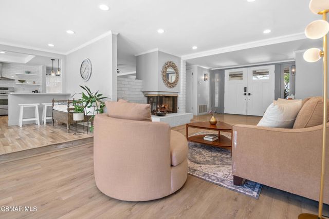 4 Beatty Place, Newbury Park, CA 91320
