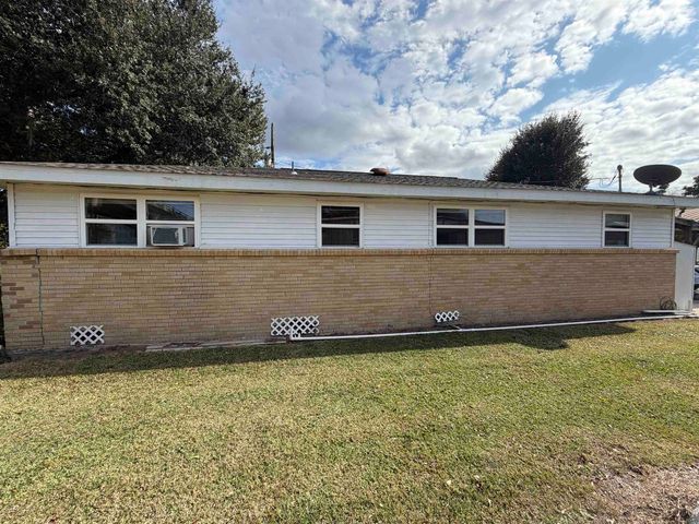 162 Service Rd, Larose, LA 70373