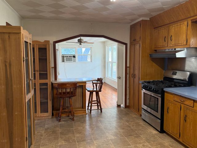 162 Service Rd, Larose, LA 70373