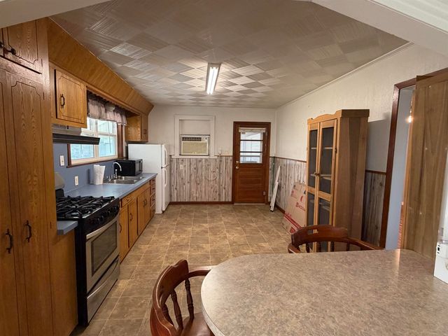 162 Service Rd, Larose, LA 70373