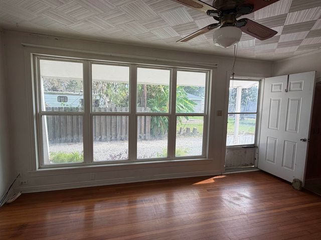 162 Service Rd, Larose, LA 70373