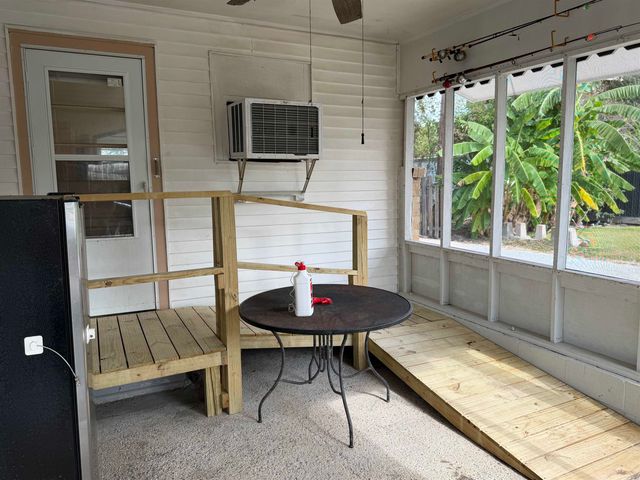 162 Service Rd, Larose, LA 70373