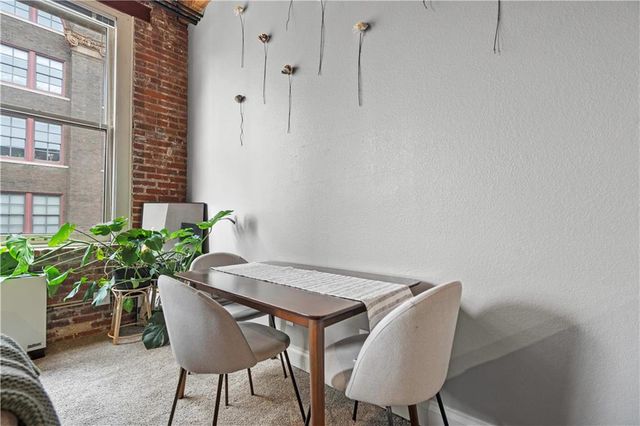 308 W 8th Street 407, Kansas City, MO 64105