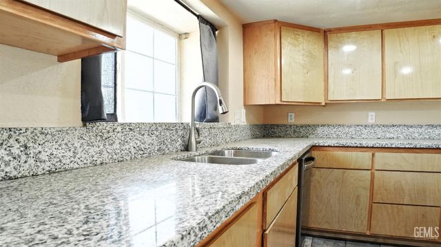 10931 Shellabarger Road, Bakersfield, CA 93312