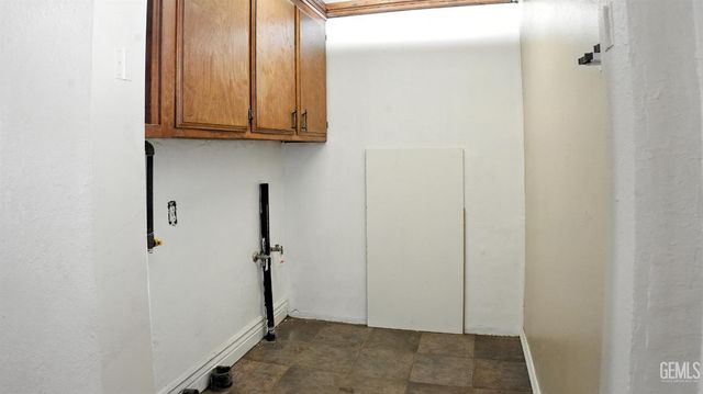 10931 Shellabarger Road, Bakersfield, CA 93312