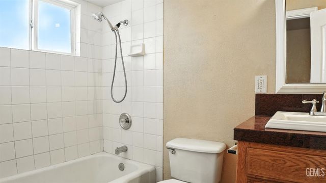 10931 Shellabarger Road, Bakersfield, CA 93312