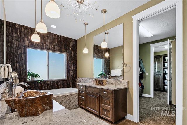 24053 Pheasant Ridge Ct., Middleton, ID 83644