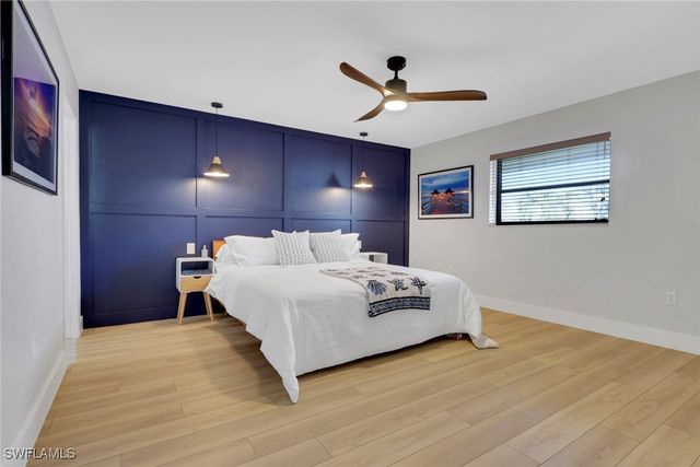 1282 Belaire CT W, Naples, FL 34110