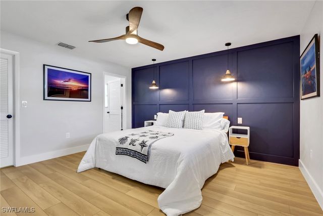 1282 Belaire CT W, Naples, FL 34110