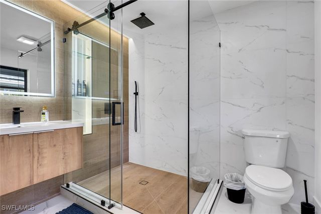 1282 Belaire CT W, Naples, FL 34110