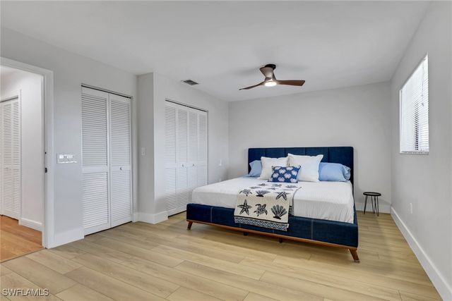 1282 Belaire CT W, Naples, FL 34110