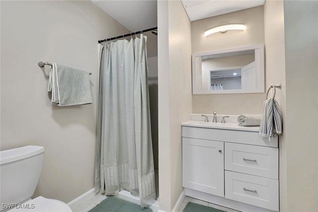 1282 Belaire CT W, Naples, FL 34110