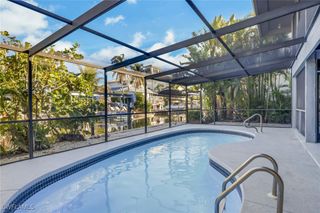 1282 Belaire CT W, Naples, FL 34110