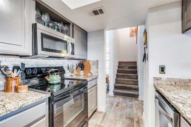 13109 Burninglog Lane, Dallas, TX 75243