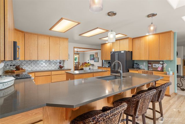 3319 29th Avenue NE, Olympia, WA 98506
