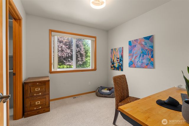 3319 29th Avenue NE, Olympia, WA 98506