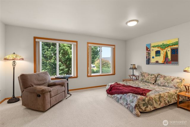 3319 29th Avenue NE, Olympia, WA 98506