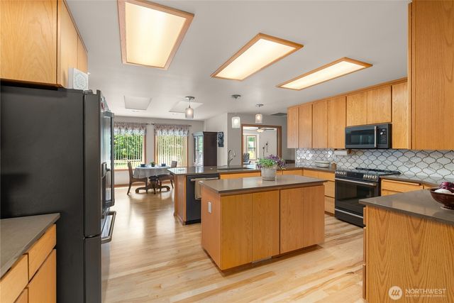 3319 29th Avenue NE, Olympia, WA 98506