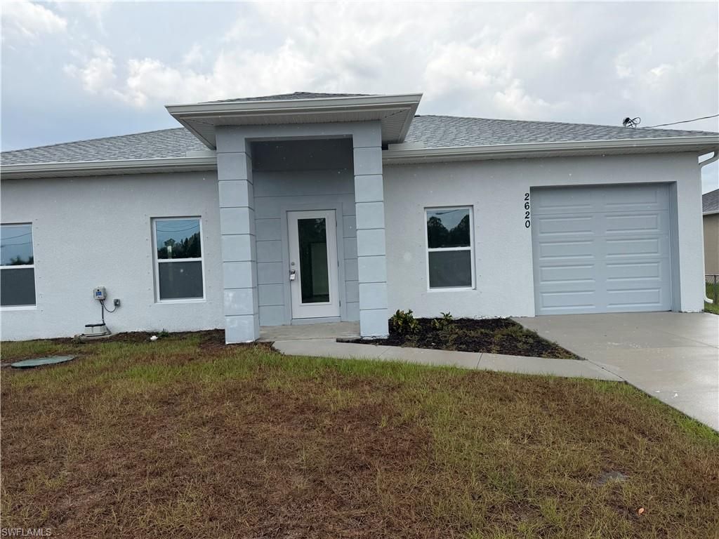 2620 57th ST W, Lehigh Acres, FL 33971