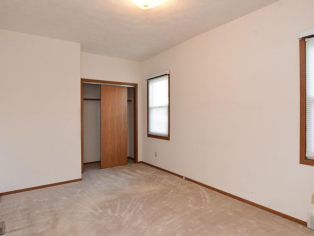 3458 AVENUE B, Council Bluffs, IA 51501