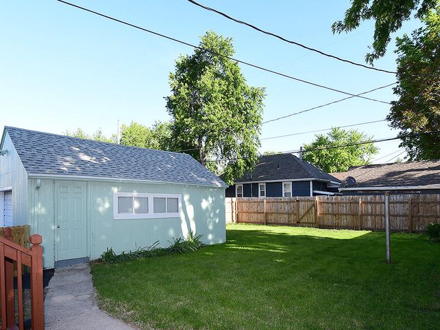 3458 AVENUE B, Council Bluffs, IA 51501