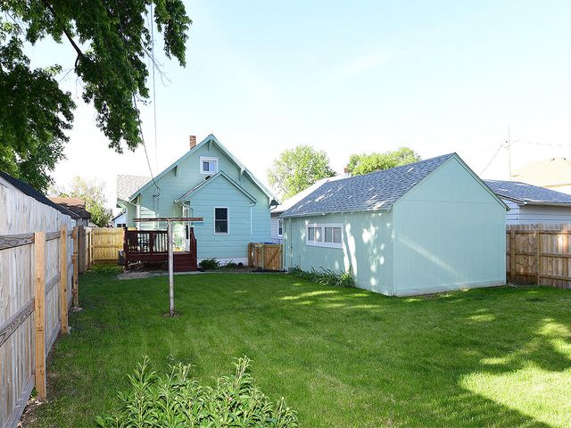 3458 AVENUE B, Council Bluffs, IA 51501