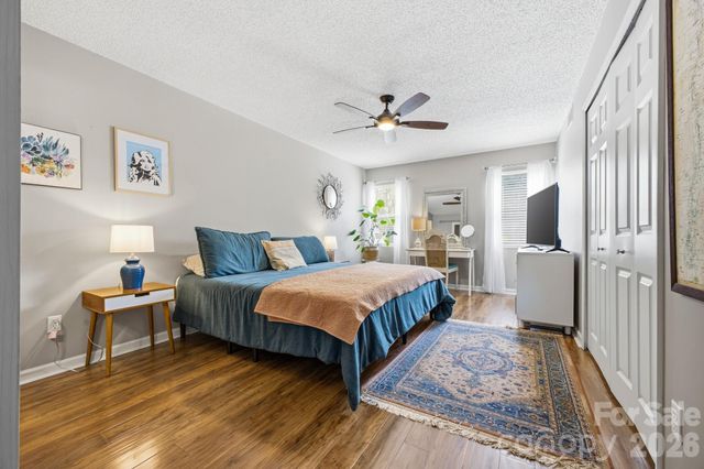 2305 Abbey Circle, Asheville, NC 28805