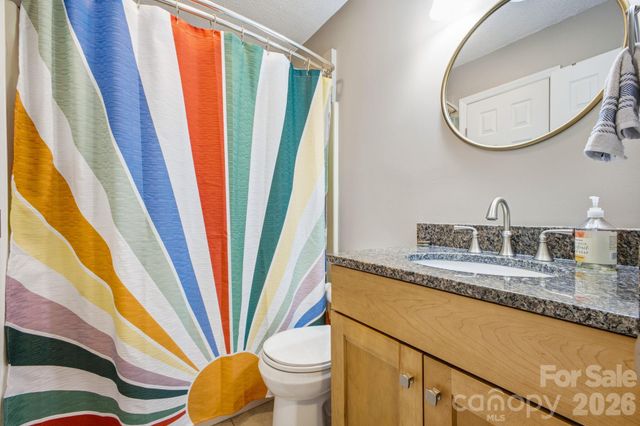 2305 Abbey Circle, Asheville, NC 28805