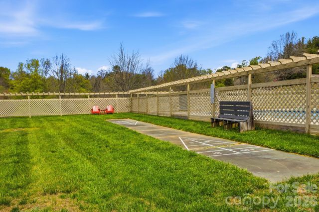 2305 Abbey Circle, Asheville, NC 28805