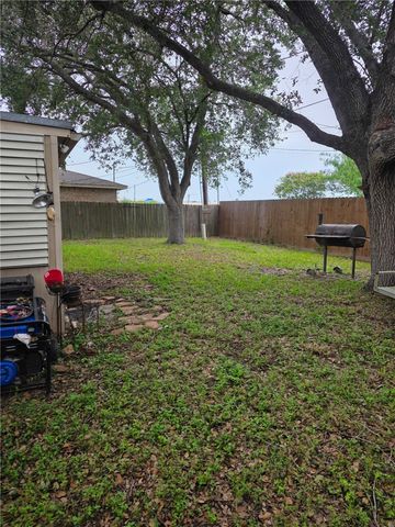 4406 Squaw Pass Ct, Corpus Christi, TX 78413