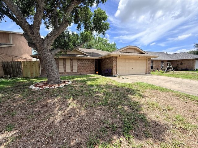 4406 Squaw Pass Ct, Corpus Christi, TX 78413