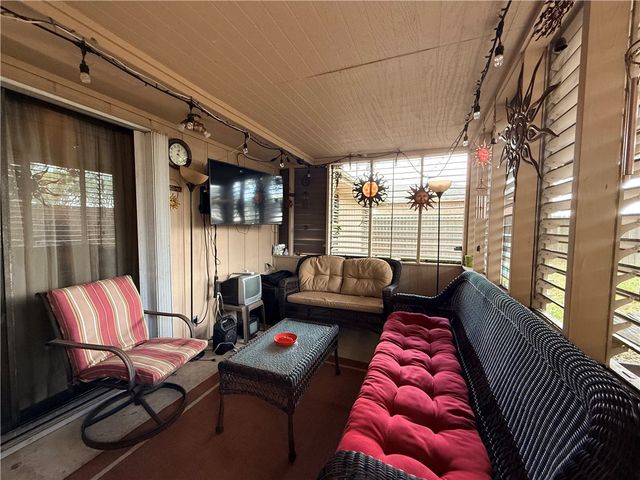 4406 Squaw Pass Ct, Corpus Christi, TX 78413