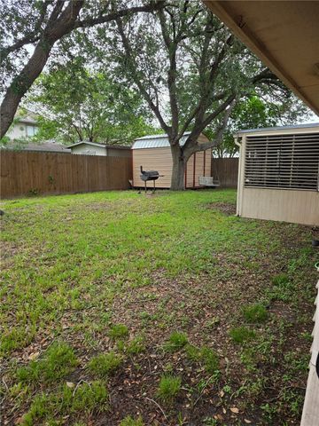 4406 Squaw Pass Ct, Corpus Christi, TX 78413
