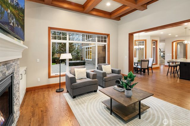 510 215th Court SE, Sammamish, WA 98074