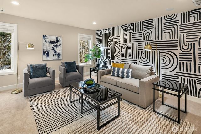 510 215th Court SE, Sammamish, WA 98074