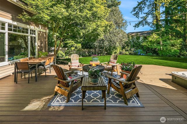 510 215th Court SE, Sammamish, WA 98074