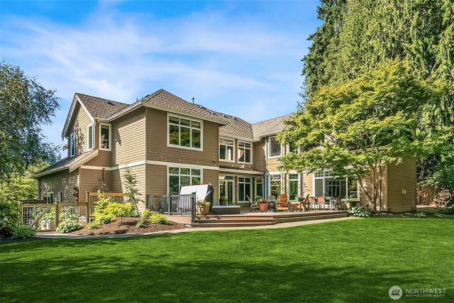 510 215th Court SE, Sammamish, WA 98074