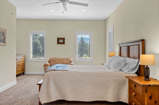 34 Fairway Drive, Stowe, VT 05661