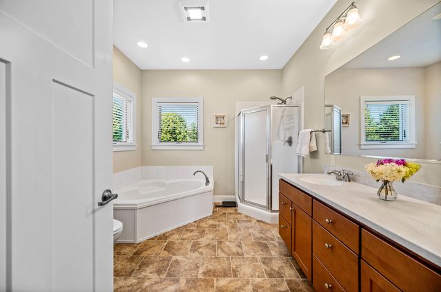 34 Fairway Drive, Stowe, VT 05661